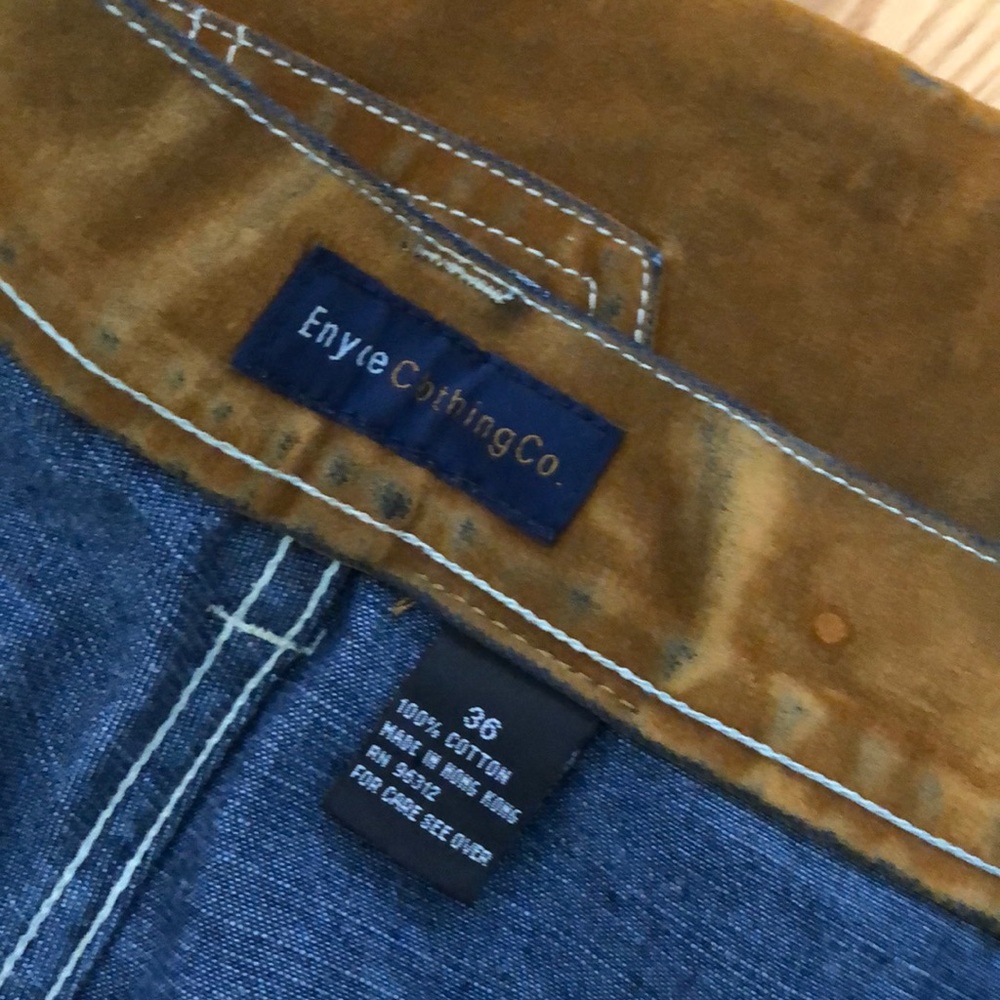 Clothes - Picture 5 of 5